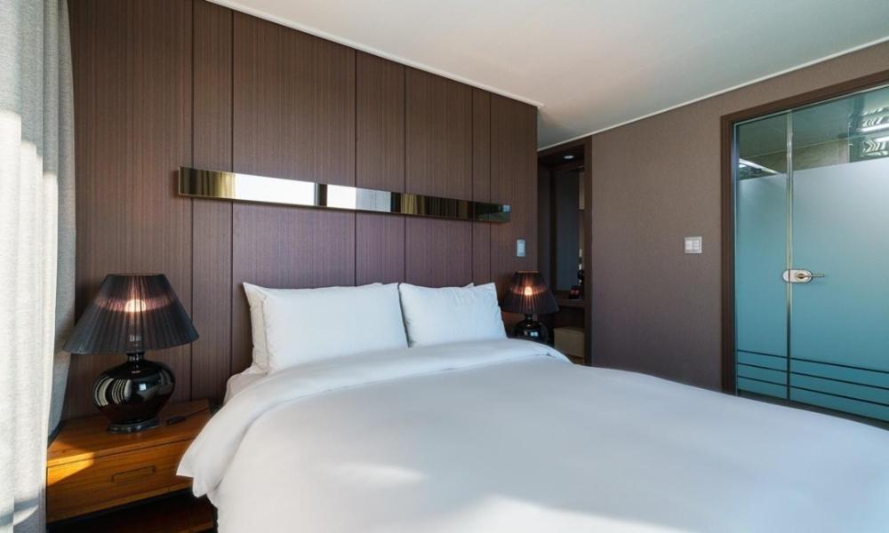 Raonstay In Perla Hotel Чінджу Екстер'єр фото